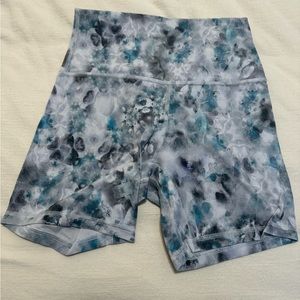 Lululemon Align Short 6" size 6